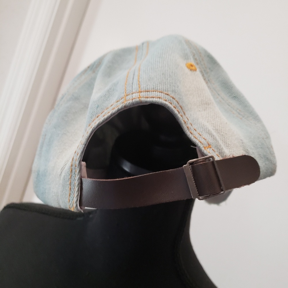 Womens New Blinged out Fleur De Lis Fitted Cap - Picture 4 of 5